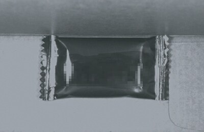 Mit einer blauen LED