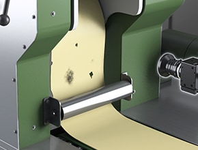 Prüfung auf Verunreinigung und Löcher bei Nudelteig