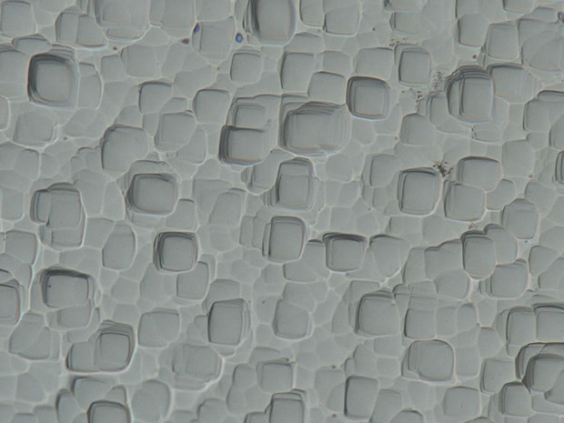 Mit optischem Schatteneffekt-Modus (1500x)